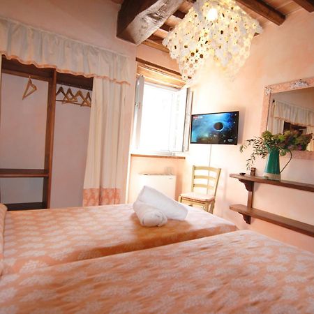 Agriturismo I Frati Пачиано Экстерьер фото