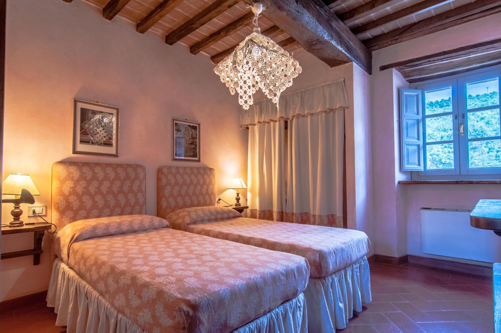 Agriturismo I Frati Пачиано Экстерьер фото